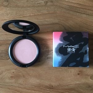 MAC Chenman Beauty Powder